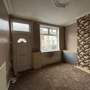 Photo 7- click for photo gallery